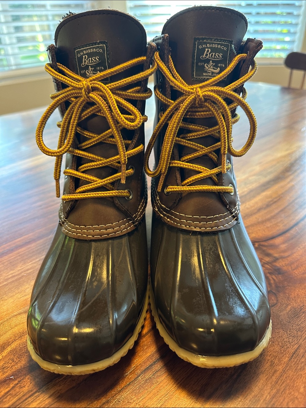 G.H. Bass & Co. Brown and Yellow Lace-Up Duck Boots
